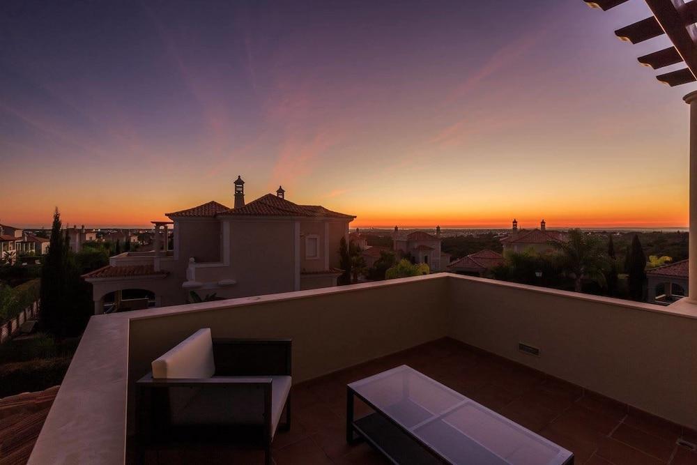 The Crest Hotel อัลมันซิล ภายนอก รูปภาพ
