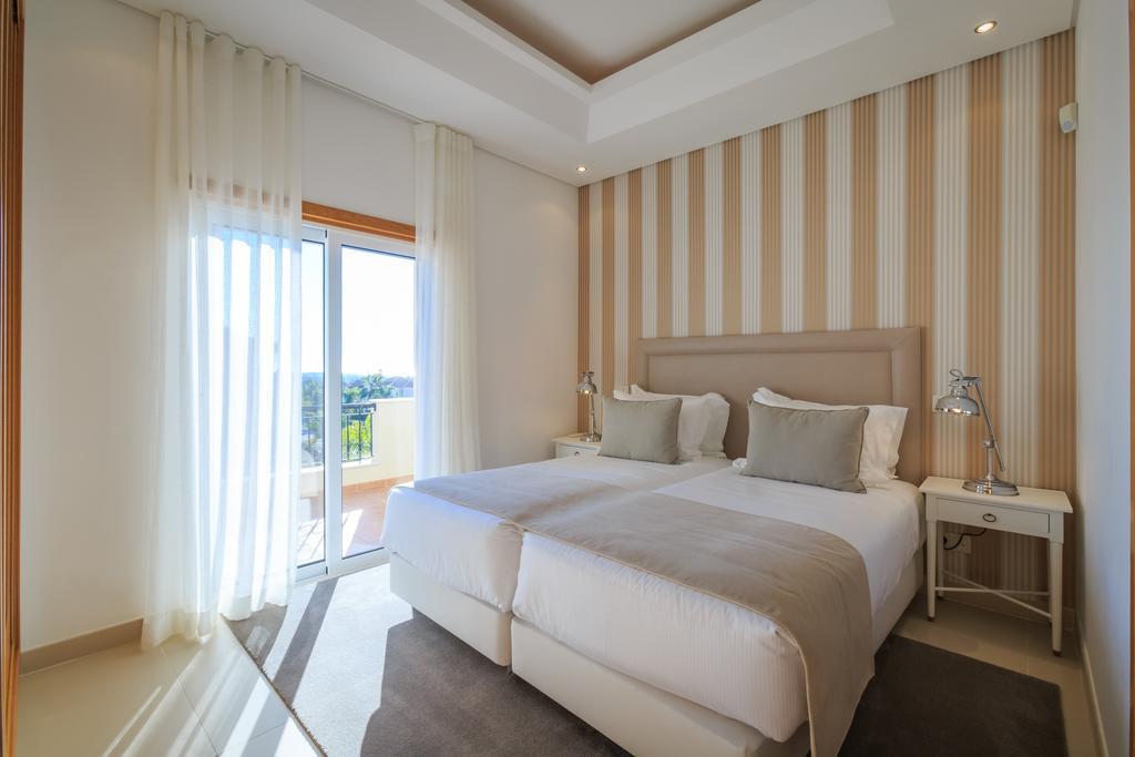 The Crest Hotel อัลมันซิล ห้อง รูปภาพ